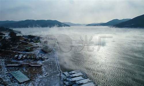 冬季松花湖旅游攻略_松花湖冬天