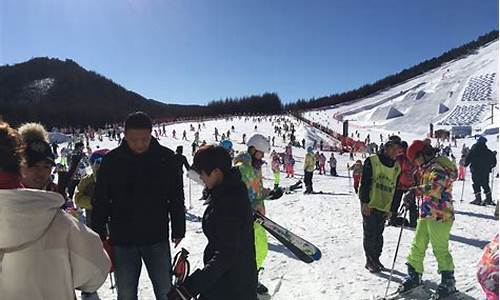 滑雪游记攻略_滑雪旅游景点