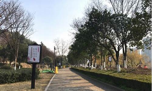 石头城公园步行路线怎么走_石头城公园步行路线